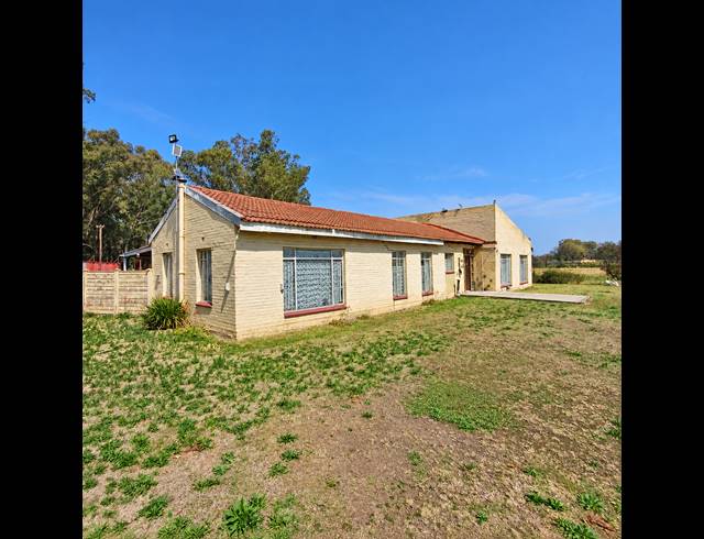 3 BEDROOM HOUSE FOR SALE IN BUYSCELIA